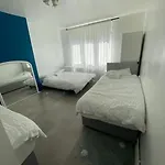 Spacious 3 Bedroom Apartment Near Victoria Station